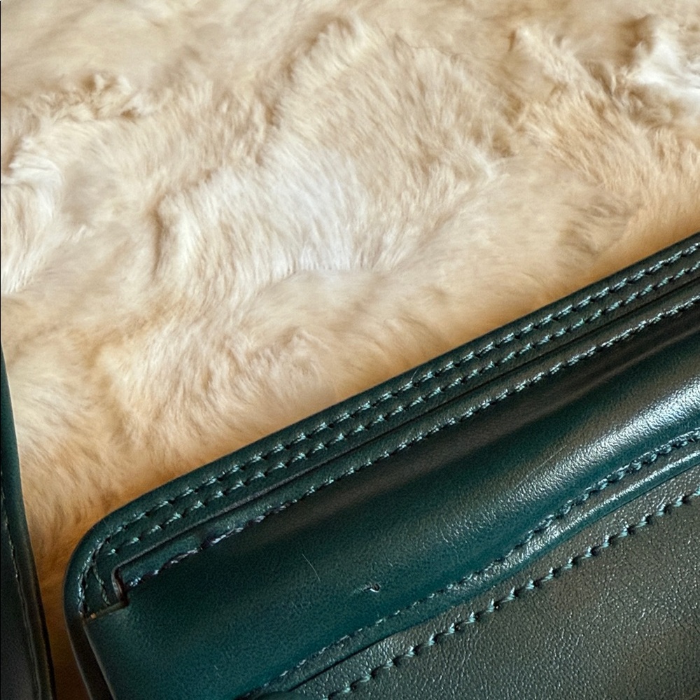 Techcircle Folio Stand PU Green Leather Crossbody Mini IPad Handbag Case - Picture 11 of 11
